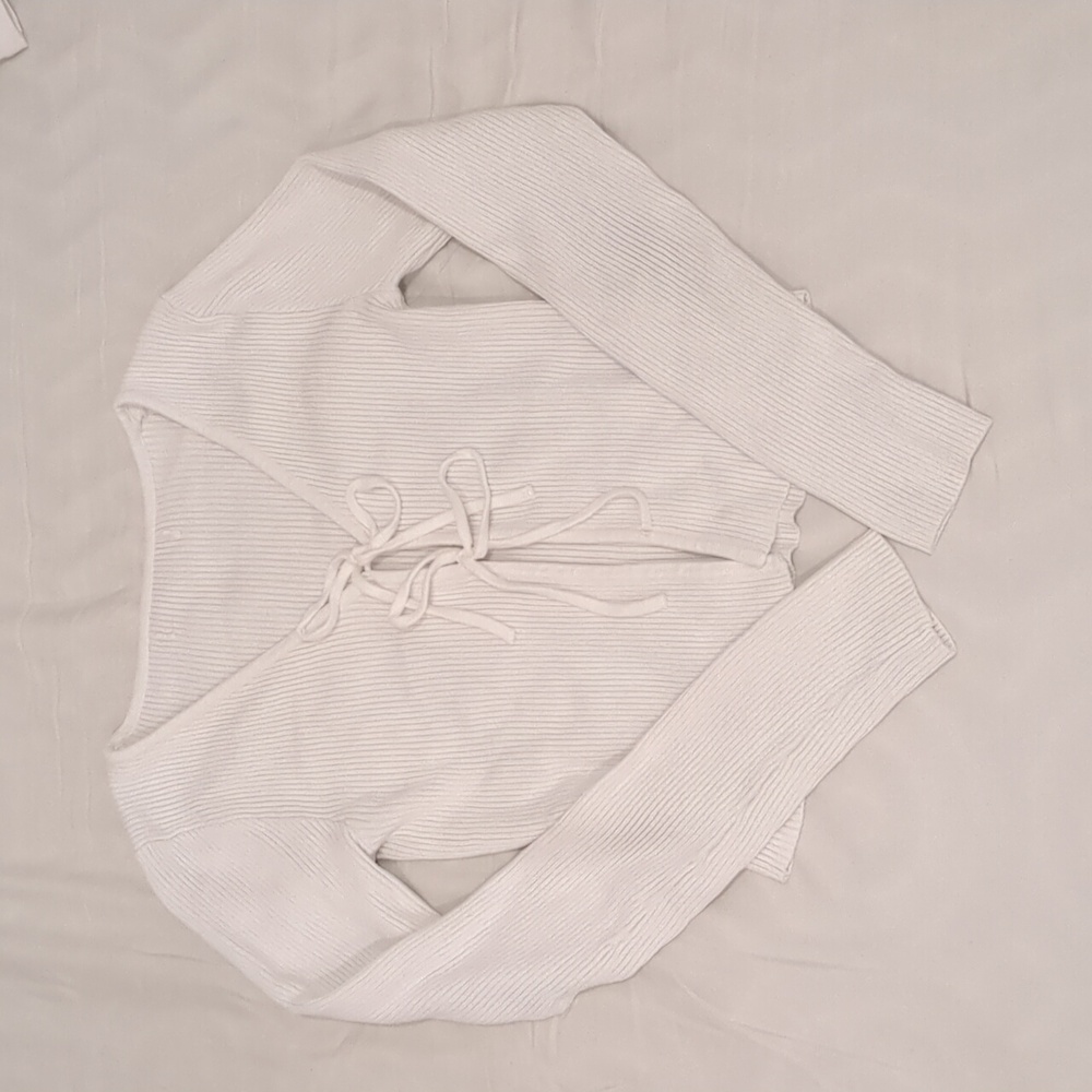 tie up long sleeve top